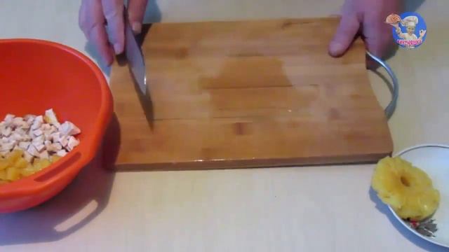 Салат с курицей, ананасом и сыром! Быструй салат с курицей и ананасом! ВКУСНЯШКА смотреть онлайн