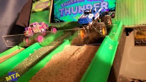 Hot wheels Diecast Monster Truck Racing! (Thunder Episode: 39)