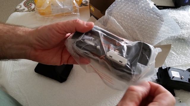 EBAY FRAUD NIKON MB-D12 COUNTERFEIT - PART 3 OF 4: FAKE UNIT смотреть онлайн