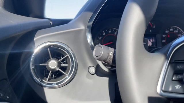 2022 Chevrolet Camaro 1LT: All new changes & Full Review смотреть онлайн