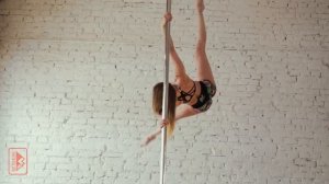Красивый танец на пилоне. Одежда для POLE DANCE от ВERSERK SPORT