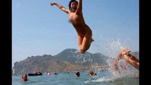 Сиськи, упсы, засветы, забавные фотки знаменитостей, даже Борюсик Моисеев есть