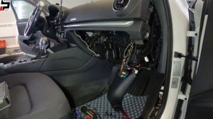 4K Audi A3 Установка оригинальной камеры заднего вида с траекториями