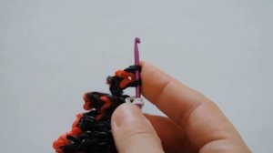 Страшный паук из резиночек