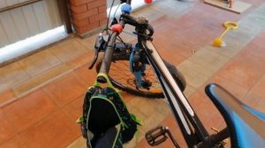 мне пришли фонарик и звонок на велосипед