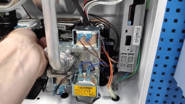 Navien Deluxe C краткий обзор. (простой первичный осмотр) смотреть онлайн