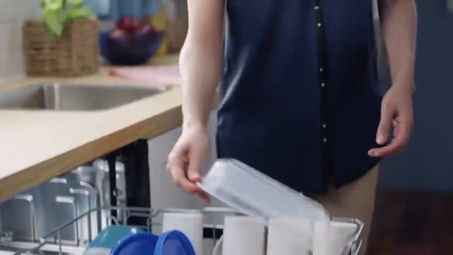 Finish Jet Dry - Clothesline commercial смотреть онлайн