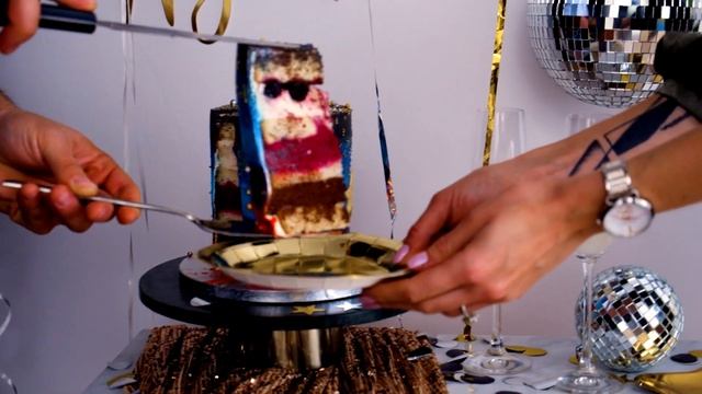 Поздравление c Новым Годом! Турецкие актеры. Новости турецких актеров смотреть онлайн