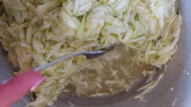 ЭТО Ж НАДО ТАК УМЕТЬ БЕСИТЬ ЛЮДЕЙ / ЧТО СЕГОДНЯ НА МОРЯХ / ГОТОВЛЮ ВКУСНЯШКУ/ ДОРОГИЕ ГОСТИ смотреть онлайн