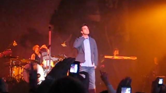 Screaming with Robbie Williams смотреть онлайн