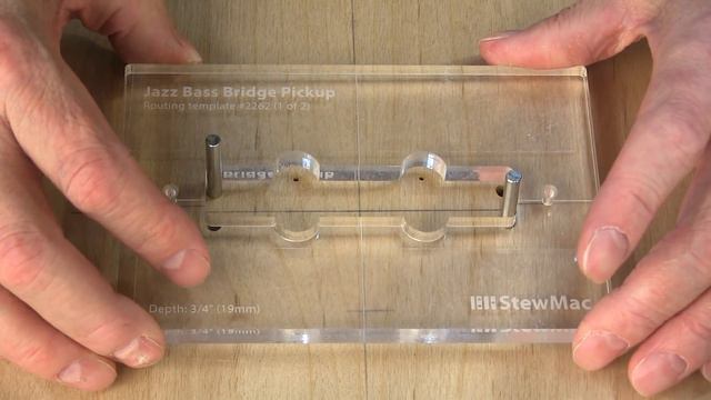 How to rout a Jazz Bass pickup cavity with templates смотреть онлайн