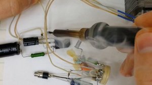 Ламповый УКВ FM Сверхрегенератор 6Ж1П