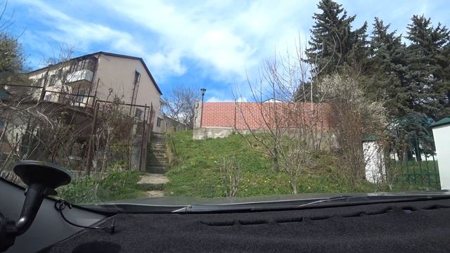 Нальчик. Кабардино-Балкария Еду показать бывший коммунально- строительный техникум. смотреть онлайн