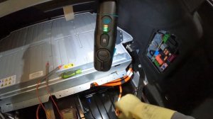 Mercedes Benz E350e Plug in Hybrid EV Battery Fault. Does actually need a High Voltage Battery?