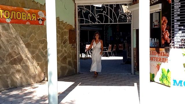 Обед в столовой на ул. Фрунзе в Евпатории. Едем на новом трамвайчике. смотреть онлайн