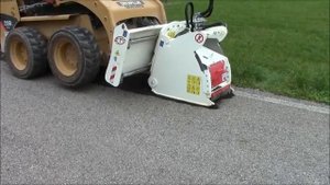 Дорожная фреза СМ в работе