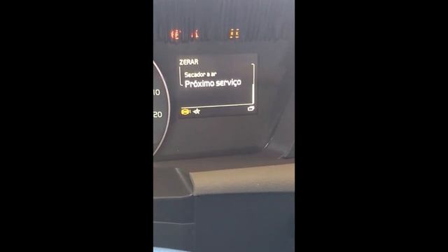 Zerar dados no secador de ar após manutenção - Volvo FH 4 смотреть онлайн