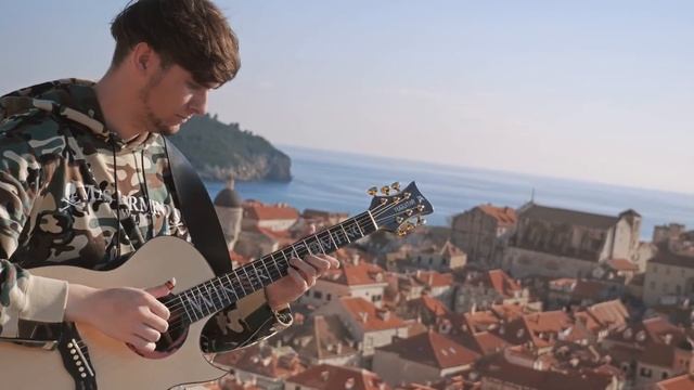 Game of Thrones Theme played on Guitar in King's Landing смотреть онлайн