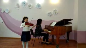 5) «Спи, моя милая» словацкая народная песня, исполняет Теона Кбилашвили (скрипка)