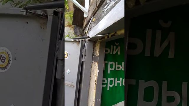 Газовые упоры на ворота гаража