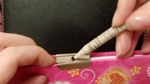 Как открыть блокнот с замком без ключа?