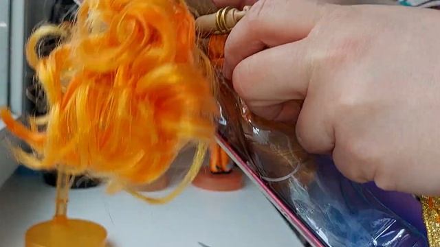 Meena Fleur Rainbow High 4 series? Рейнбоу Хай...Мина Флюр Распаковка куклы. смотреть онлайн