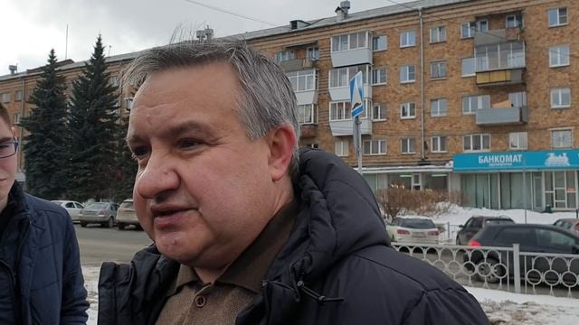Глава Верх-Исетского района: "Хуже убирать не стали" смотреть онлайн