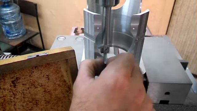 Фрезерование глубокого паза специальными фрезами смотреть онлайн