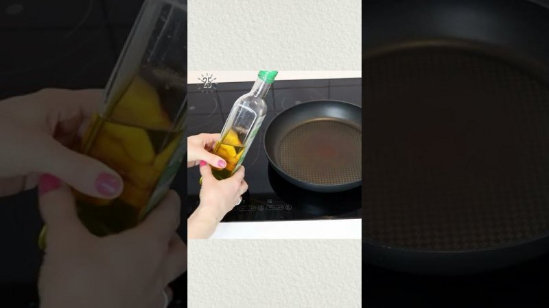 Лайфхак для чистой кухни: бутылка с маслом