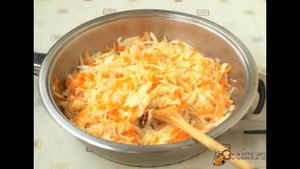 Тушёные баклажаны с капустой