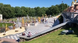 В Карелию на катере.Из Санкт-Петербурга на Волгу, в Москву по воде.Через Карелию, шхеры и Валаам