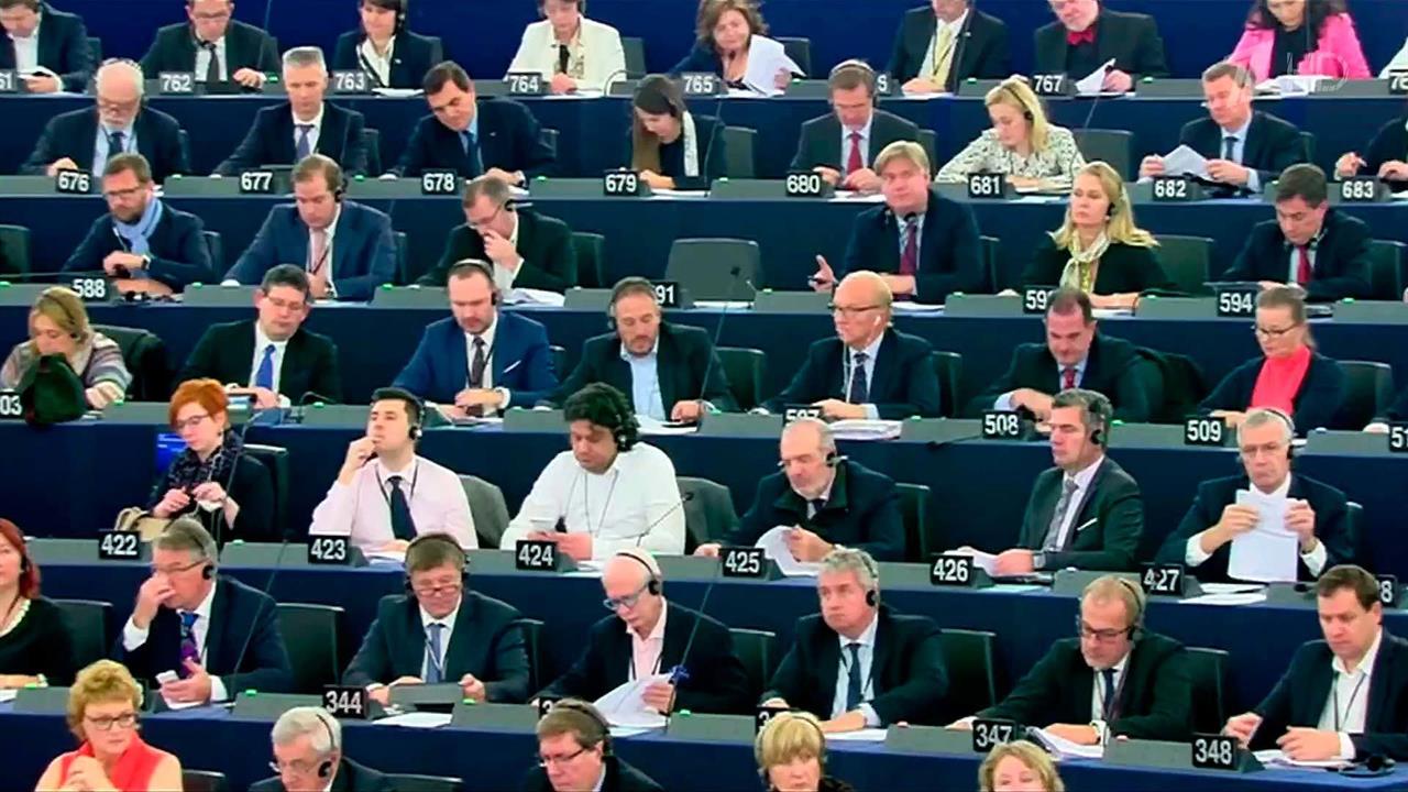 В Страсбурге идет заседание Европарламента, на кот...ссмотрят резолюцию о противодействии пропаганде