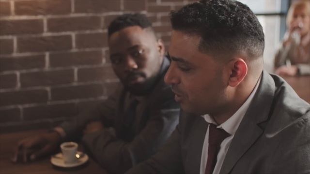 ЯПОНЦЫ БОЯТСЯ РУССКИХ - Пугающие стереотипы о России у японцев! - Японец говорит по-русски! смотреть онлайн