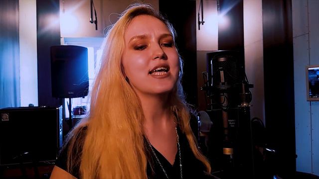 Светлана Sunlight Недовесова - Сигнал в пустоте (Louna Vocal Cover) смотреть онлайн