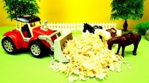 Машинки-помощники готовим площадку для соревнований на лошадях! Игрушки в видео для детей.mp4