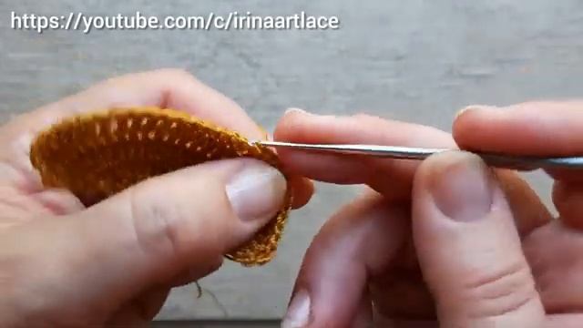 Маленькая шляпка крючком.