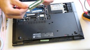 Замена модуля памяти ноутбука upgrade memory (RAM) Lenovo B50-30