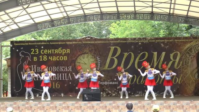 Шоу юных барабанщиц