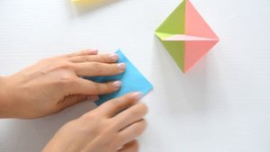 Как сделать  вертушку из бумаги #оригами How to make a paper spinner # origami