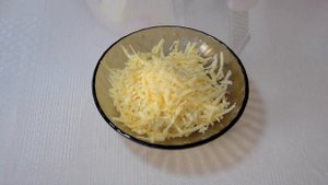 Нежные куриные отбивные под сырной шубой - Просто объедение