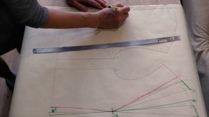 Построение платья с вертикальными рельефами