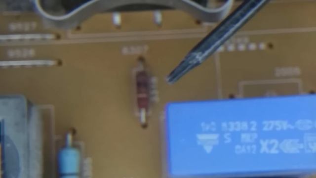 Philips 37PF9631D LCD TV Repair Service To Fix A No Power Issue With A Green Power Light смотреть онлайн