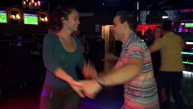 7 декабря 2014 года - сальса Рафаэля дос Сантоса и Галии Валитовой смотреть онлайн