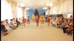 китайский танец  в детском саду (8 гр)