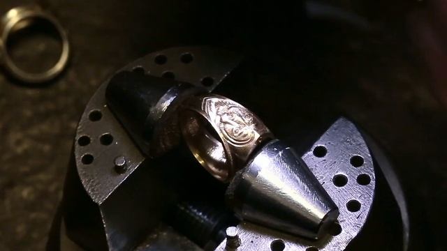 Перстень Тигр. Видео изготовления. Ручная ювелирная работа. смотреть онлайн