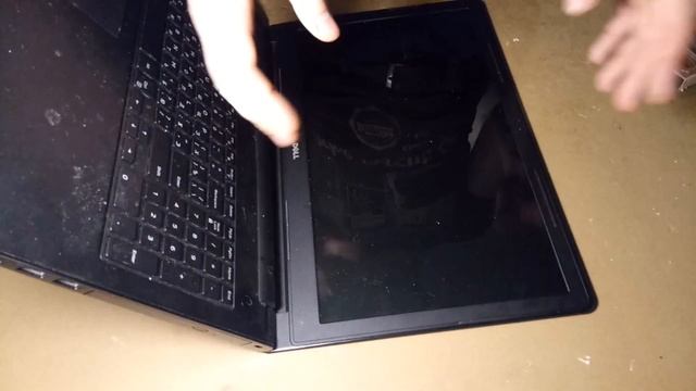 Dell Inspirion 15-3000 series. Замена матрицы. смотреть онлайн