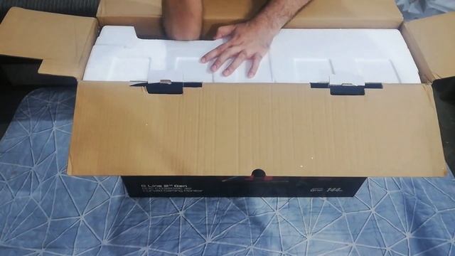 AOC CQ32G2E 144 Hz 2K Gaming Monitor Unboxing [My Dream PC Build Part 22] смотреть онлайн