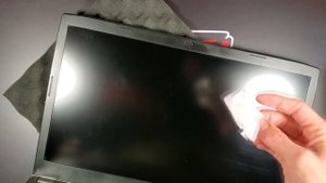 Как протереть матрицу в ноутбуке, чтобы не осталось пятен)