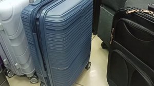 чемодан полипропилен ручная кладь омскчемодан