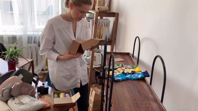 Влог #4, сдаю родственников, сажусь на шпагат и гуляю в непонятных местах смотреть онлайн